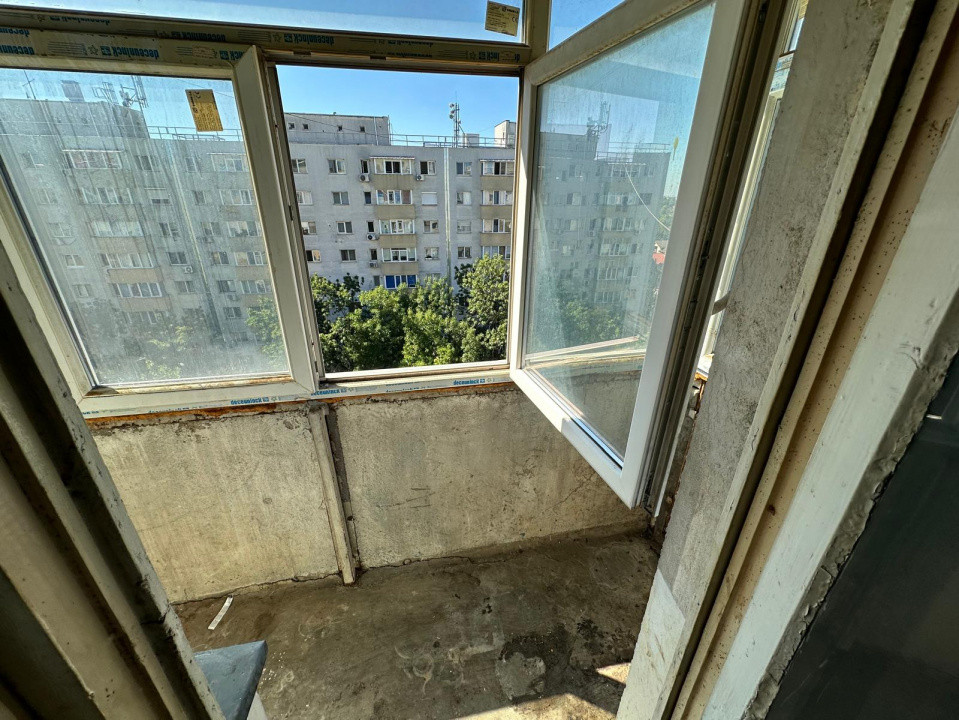 Apartament 2 camere, decomandat, bloc reabilitat – etaj 9/10