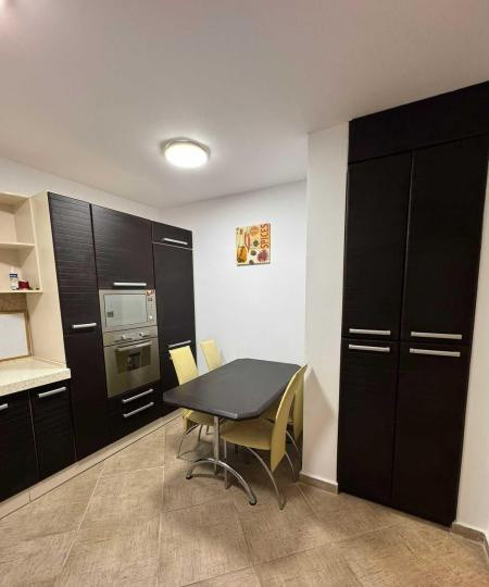 Apartament 3 camere de închiriat – Vitan, proaspăt renovat, 2 băi, mobilat