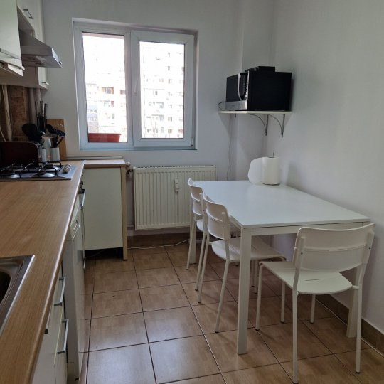 Apartament spațios 2 camere, decomandat, etaj 5 – Arena Națională