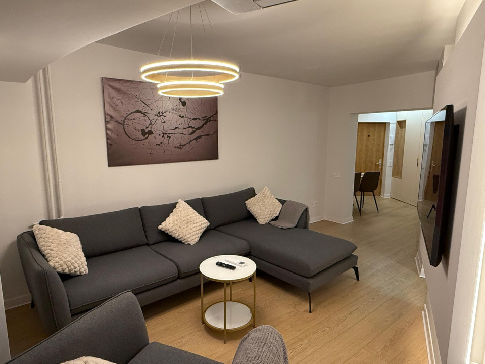 Apartament modern, 3 camere, ultracentral, vedere panoramică – Unirii