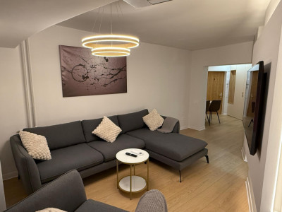 Apartament modern, 3 camere, ultracentral, vedere panoramică – Unirii