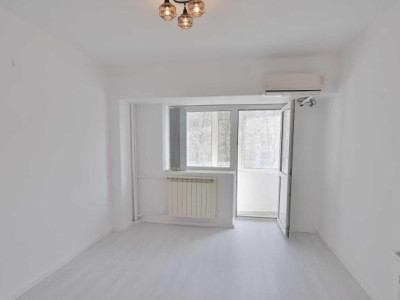Apartament cu 2 camere pe Bulevardul Decebal 