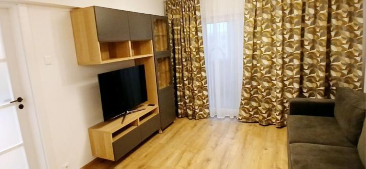 Inchiriere apartament 2 camere Bld. Unirii - Piata Alba Iulia