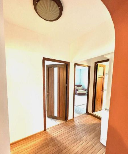 Apartament 3 camere, decomandat, Nerva Traian
