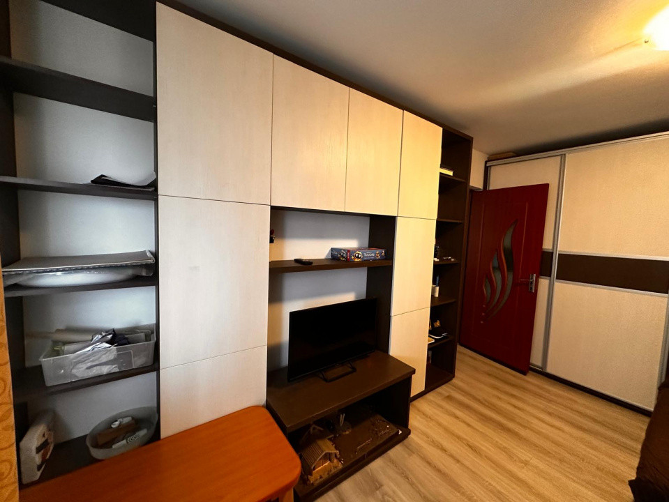 Apartament 2 camere decomandat, mobilat și utilat - Zona Piața Reșița