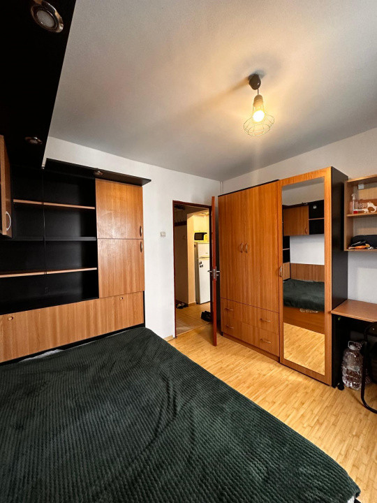 Apartament 2 camere decomandat, mobilat si utilat - Zona Piata Resita