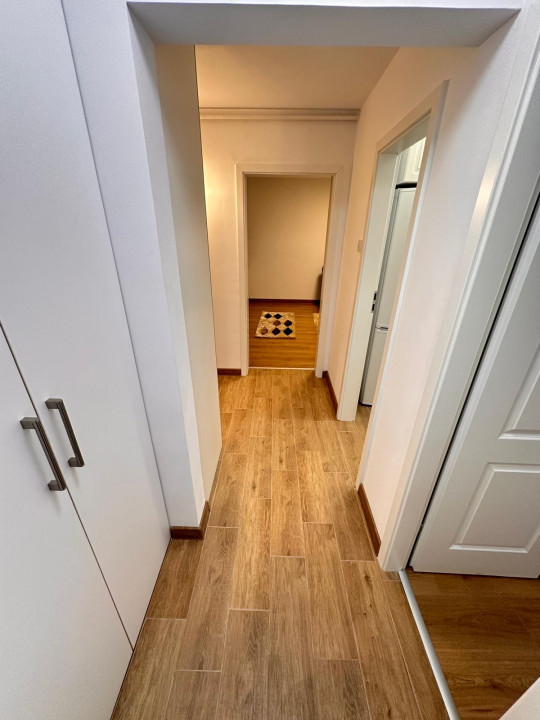 Apartament 2 camere de vânzare | Decomandat | Mobilat & utilat | Centrală propri