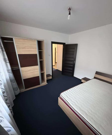 Apartament 4 camere, decomandat, 1 Decembrie 1918