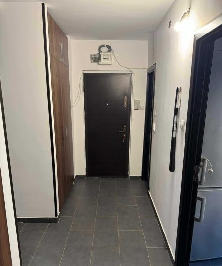 Apartament 4 camere, decomandat, 1 Decembrie 1918