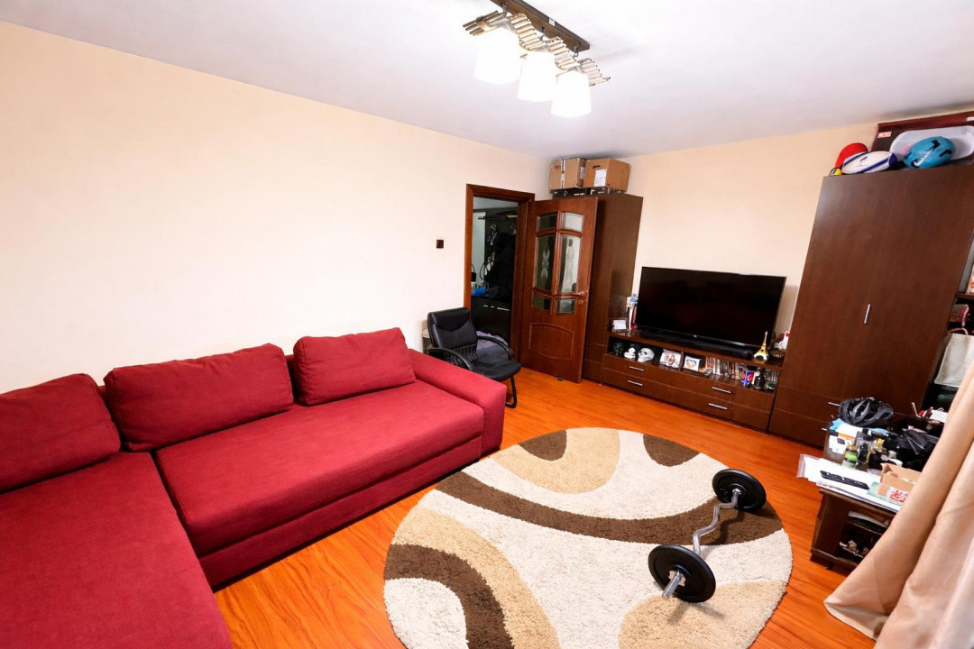 Apartament de 2 camere, decomandat, Aviației