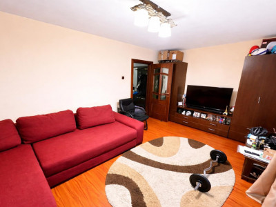 Apartament de 2 camere, decomandat, Aviației