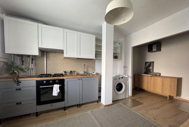 Apartament 2 camere, decomandat, Vitan Mall