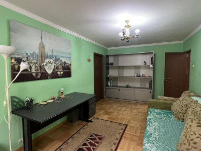 Apartament 3 camere, decomantad, Dristor - Str Racari