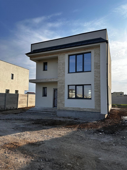 Vila individuală, 4 camere, 3 bai, teren 440 mp, Comuna Berceni