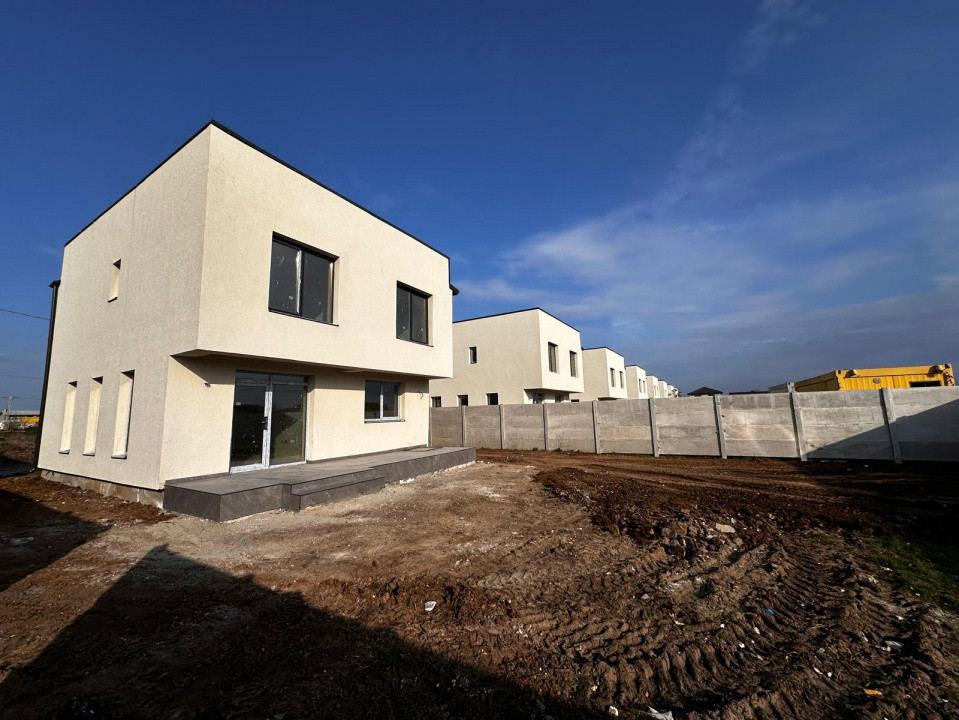 Vila individuală, 4 camere, 3 bai, teren 440 mp, Comuna Berceni