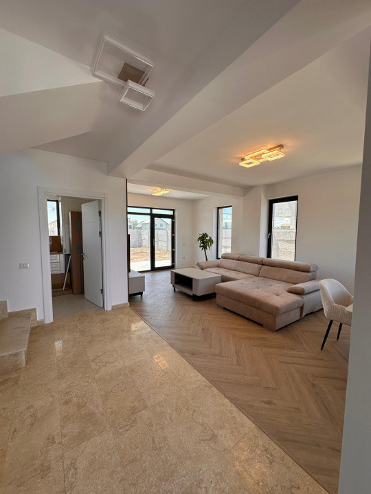 Vila individuală, 4 camere, 3 bai, teren 440 mp, Comuna Berceni