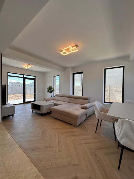 Vila individuală, 4 camere, 3 bai, teren 440 mp, Comuna Berceni
