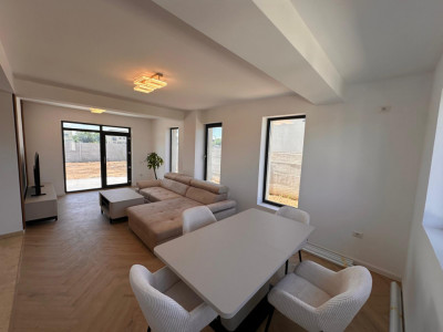 Vila individuală, 4 camere, 3 bai, teren 440 mp, Comuna Berceni
