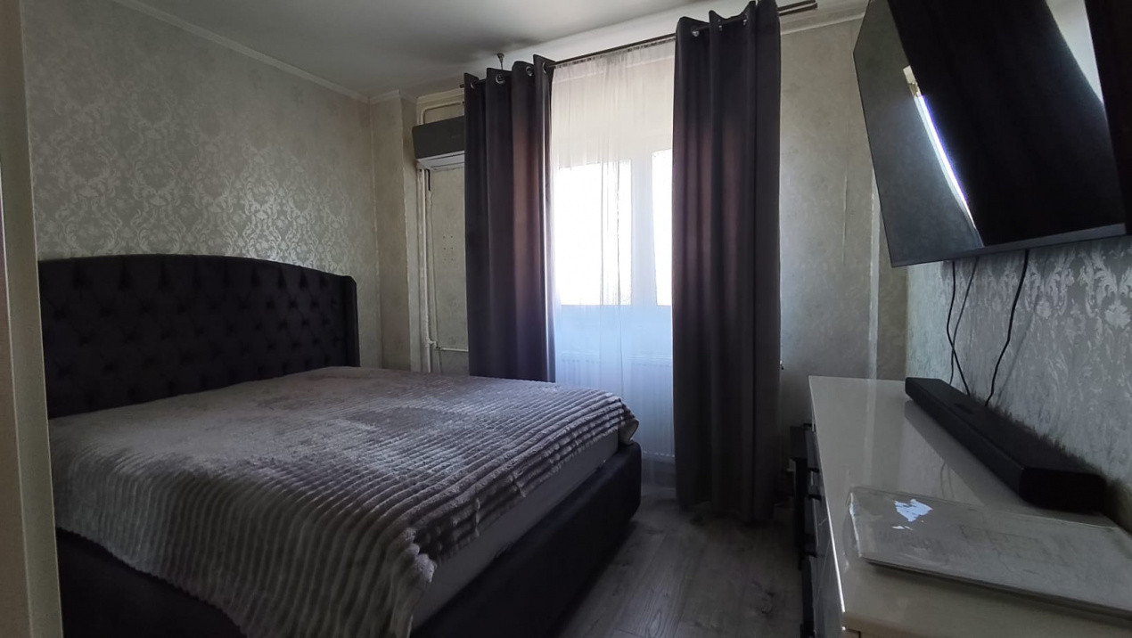 Apartament de vanzare 2 camere transformt in 3, zona linistita