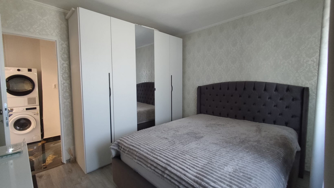 Apartament de vanzare 2 camere transformt in 3, zona linistita