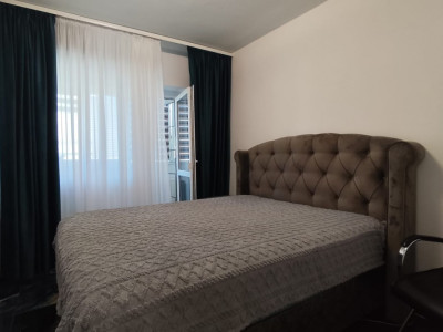 Apartament de vanzare 2 camere transformt in 3, zona linistita