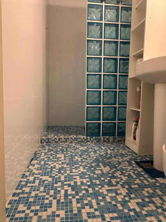 Garsoniera decomandata, etaj 2, Piata Muncii