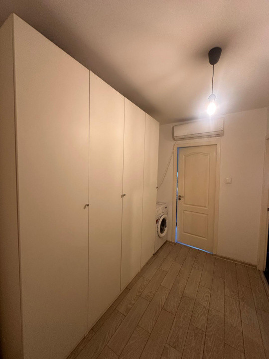 Garsoniera decomandata, etaj 2, Piata Muncii