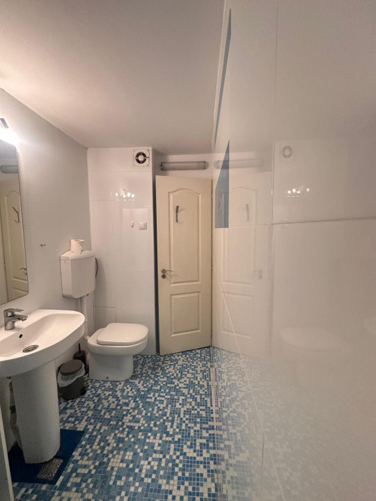 Garsoniera decomandata, etaj 2, Piata Muncii