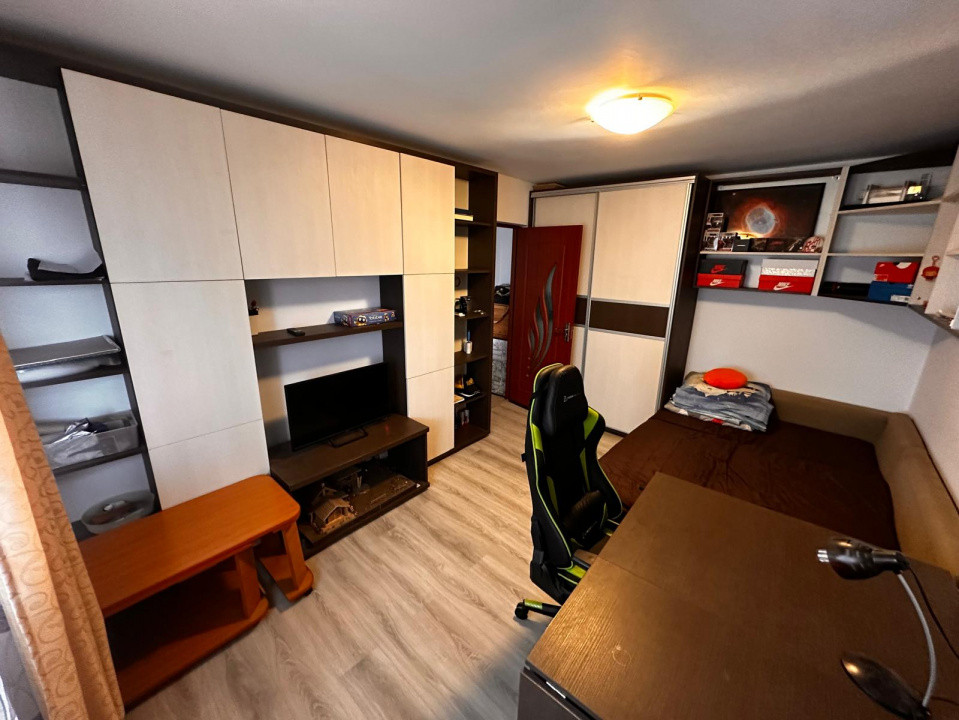 Apartament 2 camere decomandat, mobilat și utilat - Zona Piața Reșița