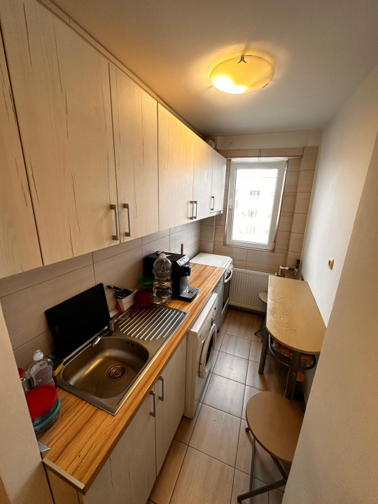 Apartament 2 camere decomandat, mobilat și utilat - Zona Piața Reșița
