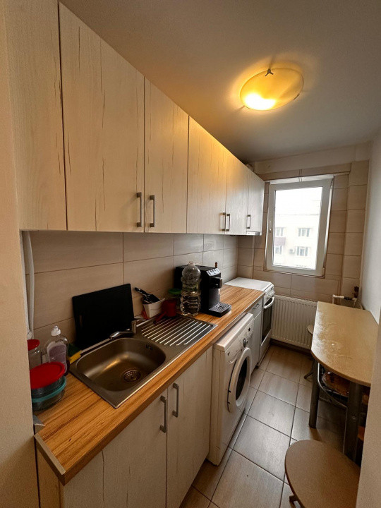 Apartament 2 camere decomandat, mobilat și utilat - Zona Piața Reșița