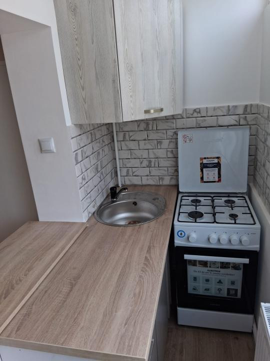 Apartament 2 camere, modernizat complet, gata de mutare!