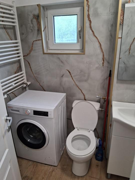 Apartament 2 camere, modernizat complet, gata de mutare!