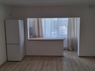 Apartament 2 camere, modernizat complet, gata de mutare!