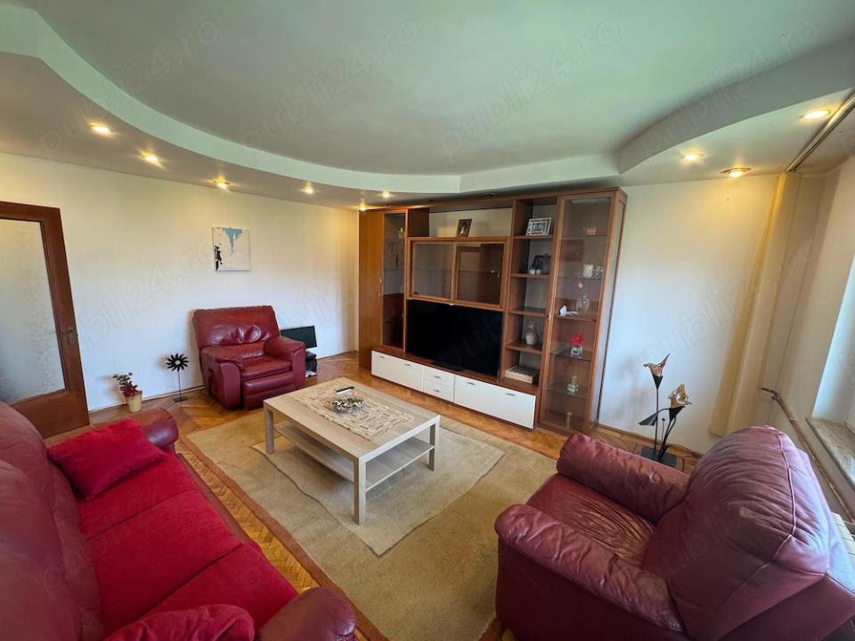 Apartament 3 Camere Decomandat, 84 mp, 2 Băi, 2 Balcoane, Bloc 1995