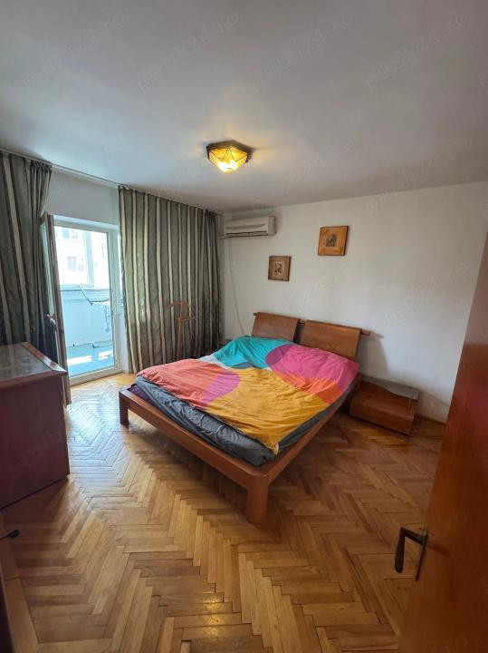 Apartament 3 Camere Decomandat, 84 mp, 2 Băi, 2 Balcoane, Bloc 1995