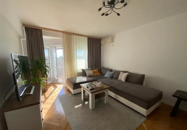 Apartament 2 camere de închiriat | Bulevardul Unirii–Zona Fântâni | Loc de parca