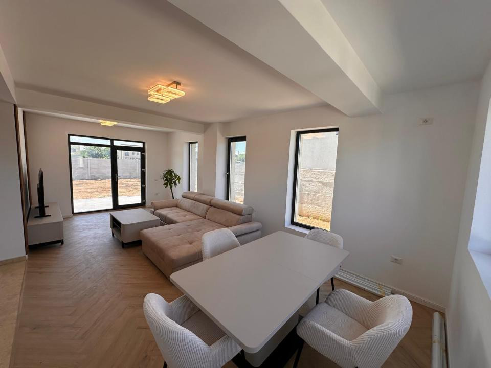 CASĂ INDIVIDUALĂ NOUĂ | 4 Camere | Teren 440 mp | Finisaje Premium