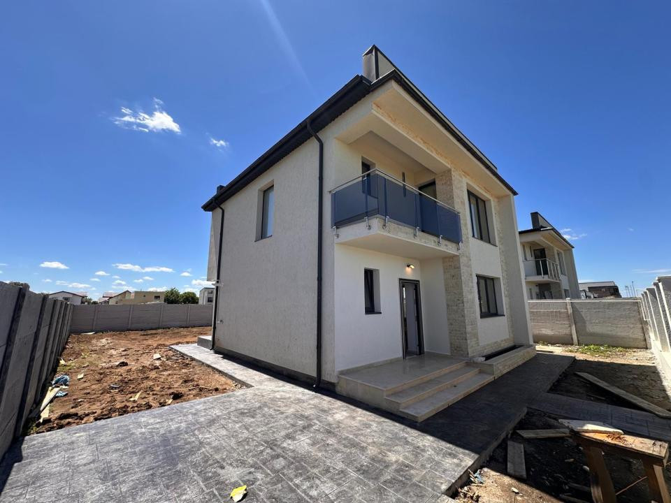CASĂ INDIVIDUALĂ NOUĂ | 4 Camere | Teren 440 mp | Finisaje Premium