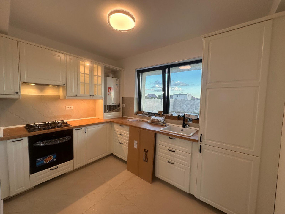 CASĂ INDIVIDUALĂ NOUĂ | 4 Camere | Teren 440 mp | Finisaje Premium