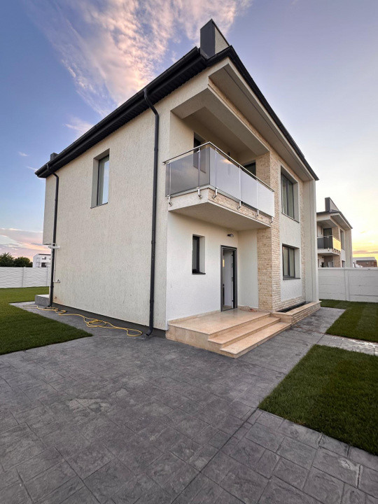 CASĂ INDIVIDUALĂ NOUĂ | 4 Camere | Teren 440 mp | Finisaje Premium