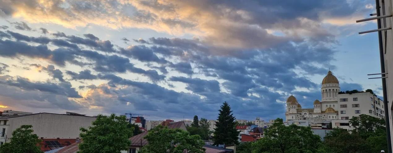 Apartament 2 camere, zona Uranus/5 min pe jos Palatul Parlamentului