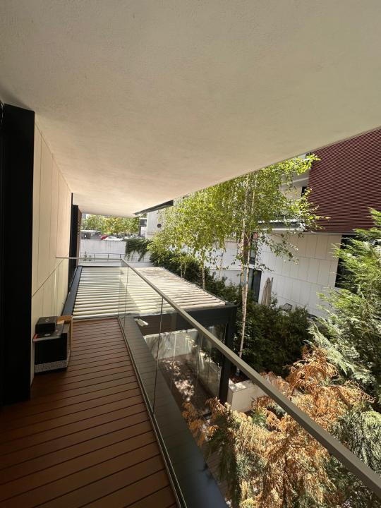 Duplex exclusivist cu grădină privată și terasă în zona Charles de Gaulle