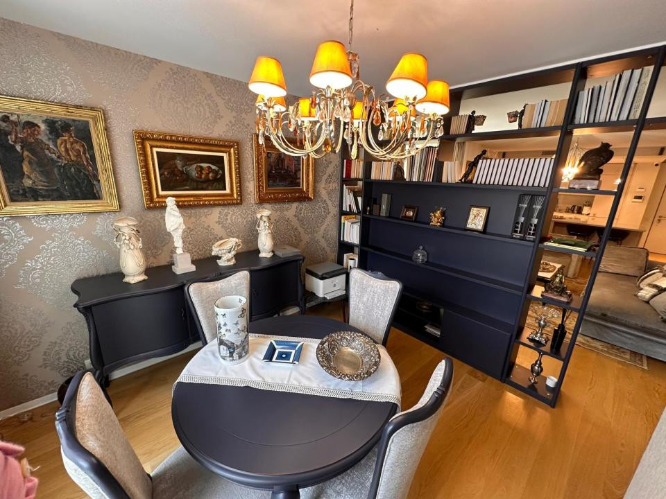 Duplex exclusivist cu grădină privată și terasă în zona Charles de Gaulle