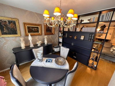 Duplex exclusivist cu grădină privată și terasă în zona Charles de Gaulle