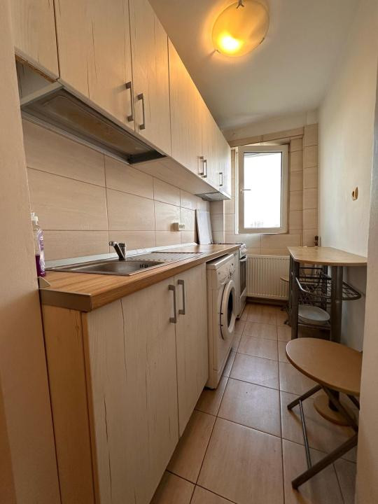 Apartament 2 camere decomandat, mobilat și utilat - Zona Piața Reșița