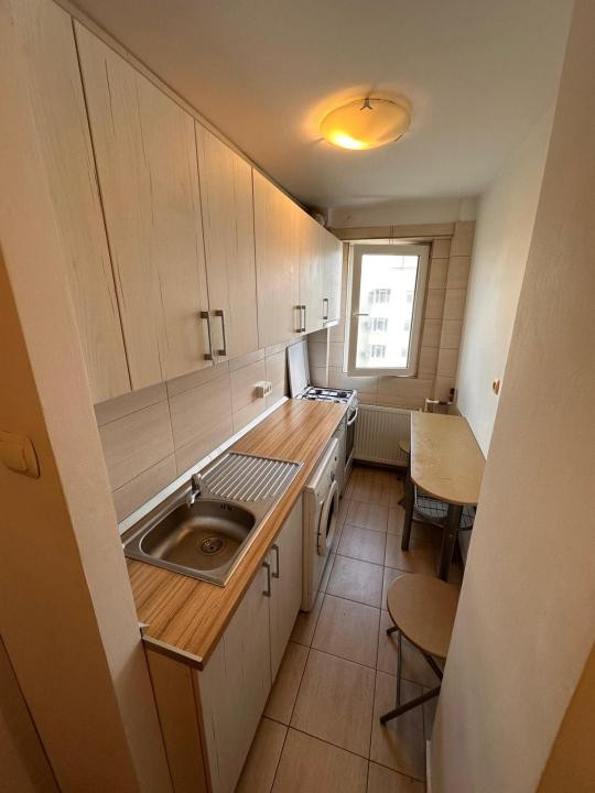 Apartament 2 camere decomandat, mobilat și utilat - Zona Piața Reșița