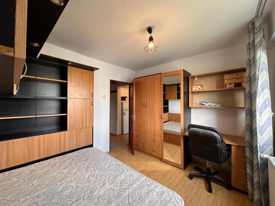 Apartament 2 camere decomandat, mobilat și utilat - Zona Piața Reșița