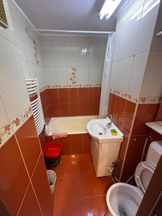 Apartament 2 camere decomandat, mobilat și utilat - Zona Piața Reșița