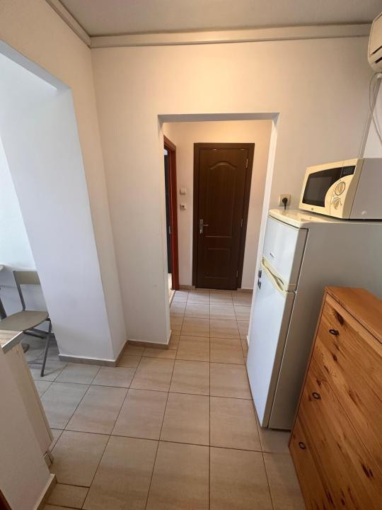 Apartament 2 camere decomandat, mobilat și utilat - Zona Piața Reșița